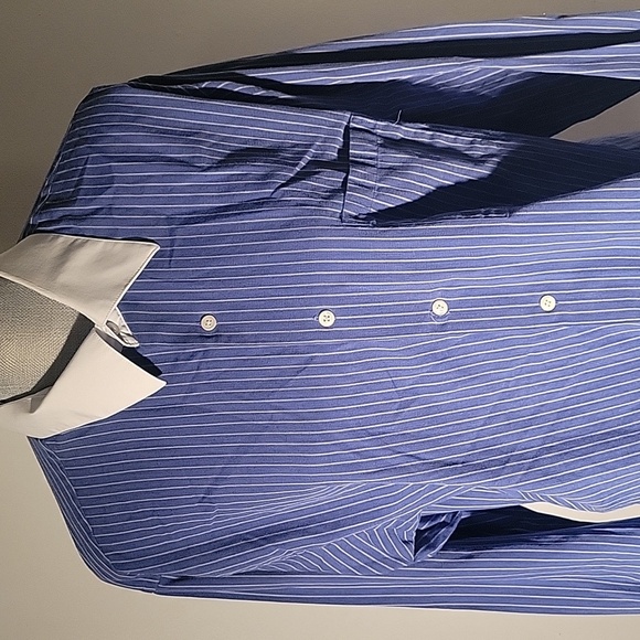 Van Heusen Mens Fitted Blue & White Pinstripes Dress Shirt, Size: 17.5 - Picture 2 of 5